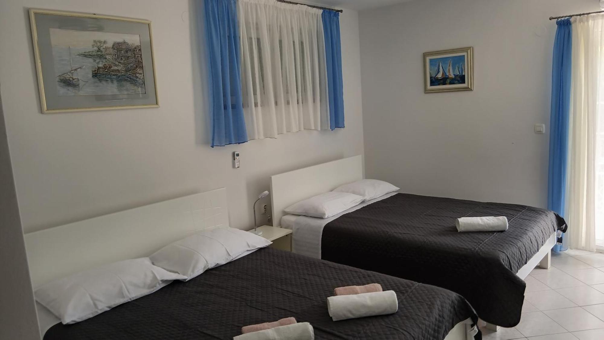 Artneo Apartmani Novalja Ngoại thất bức ảnh