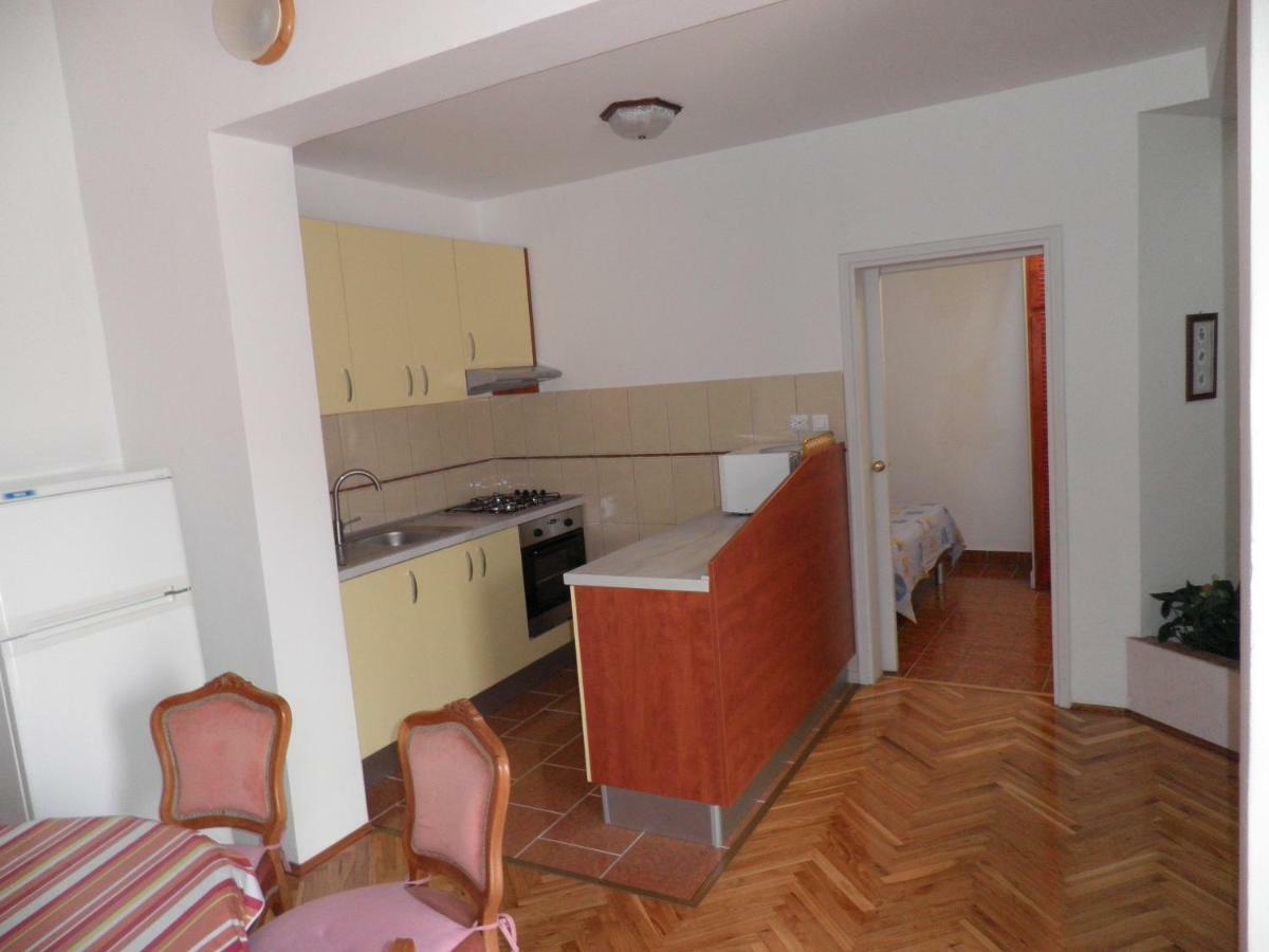 Artneo Apartmani Novalja Ngoại thất bức ảnh